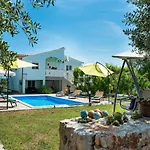 House Marina With Pool * Sukošan