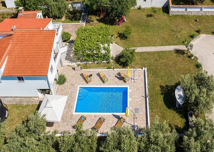 House Marina With Pool 別荘 Sukošan