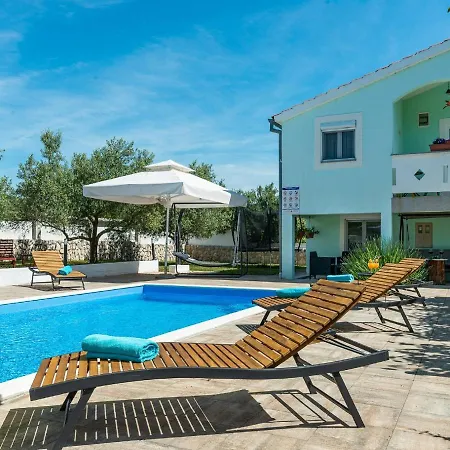 House Marina With Pool Sukošan