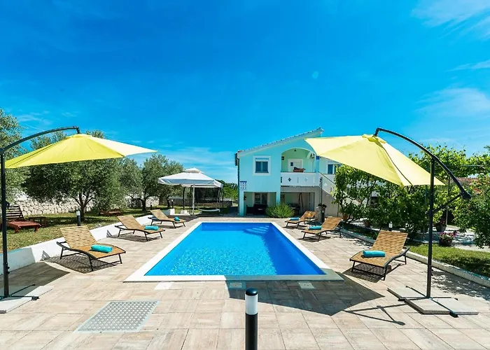 Vikendica House Marina With Pool Sukosan