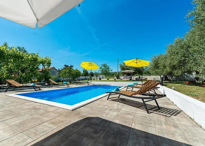 House Marina With Pool Sukosan